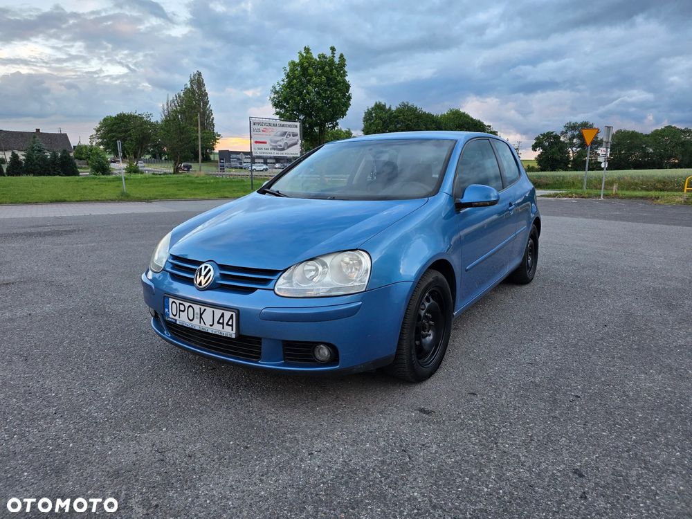 Volkswagen Golf - 1