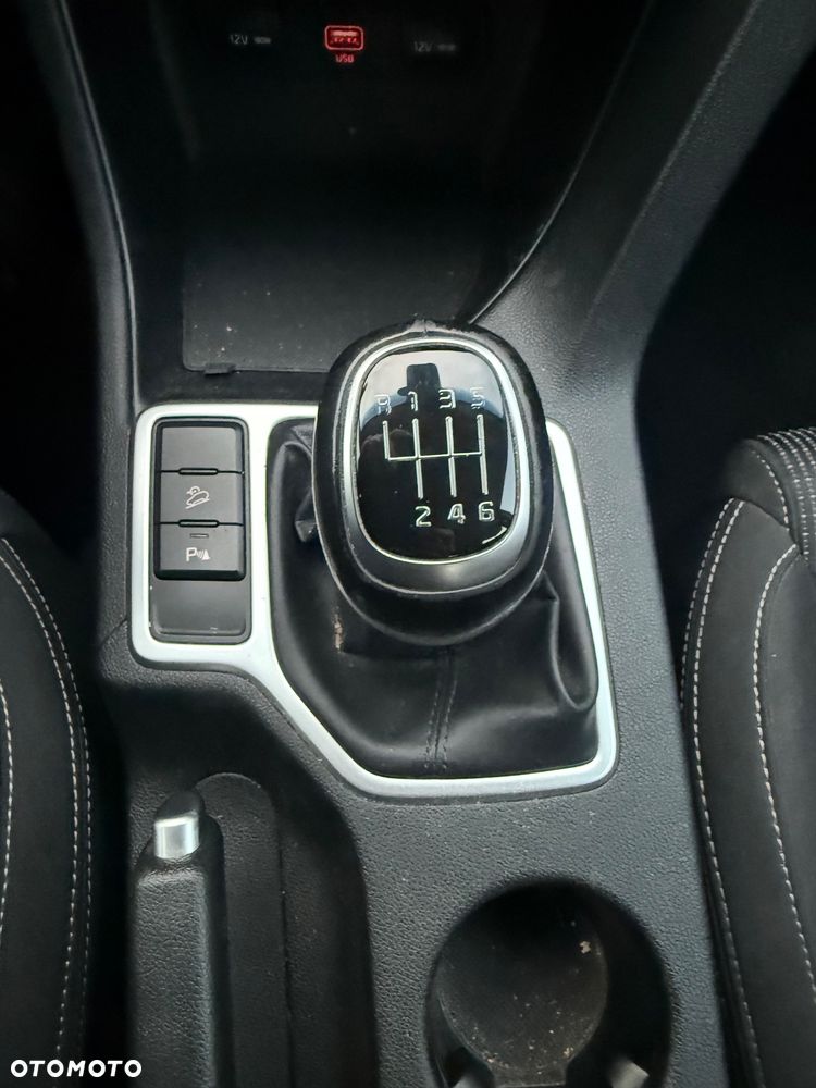 Kia Sportage 1.6 T-GDI L 2WD - 23