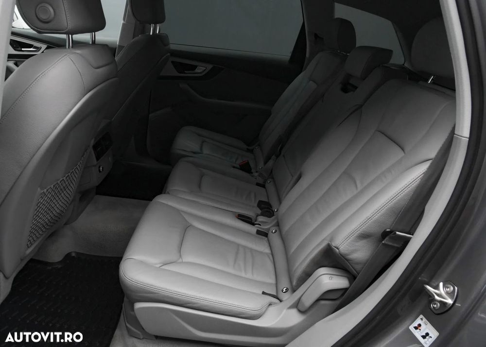 Audi Q7 - 16