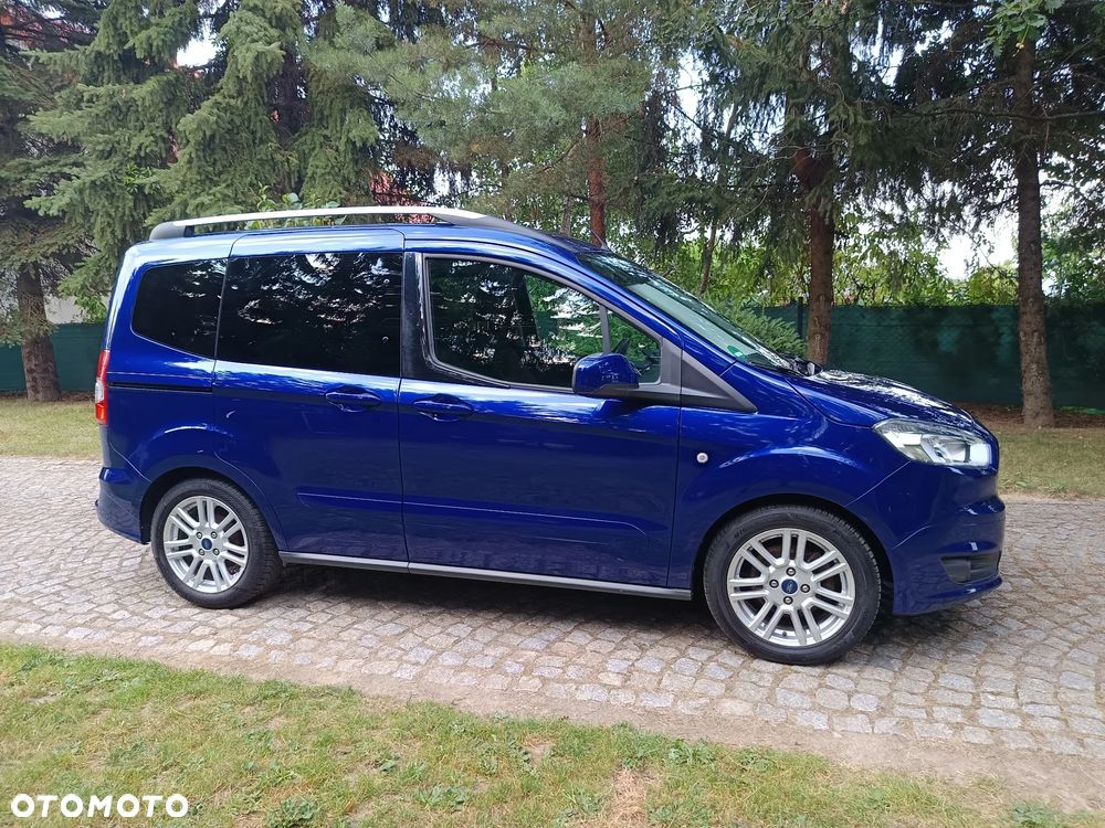 Ford Tourneo Courier 1.0 EcoBoost S&S Titanium - 18