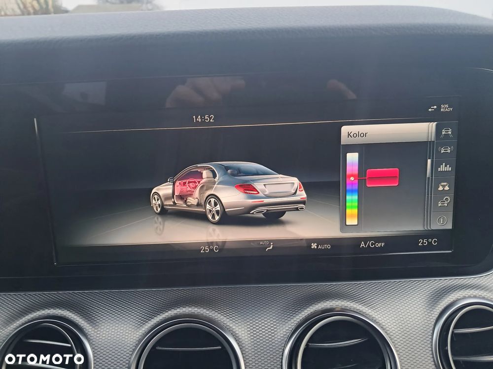 Mercedes-Benz Klasa E 200 9G-TRONIC - 35