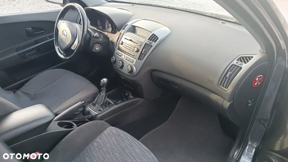 Kia Ceed 1.6 Crdi Comfort - 14
