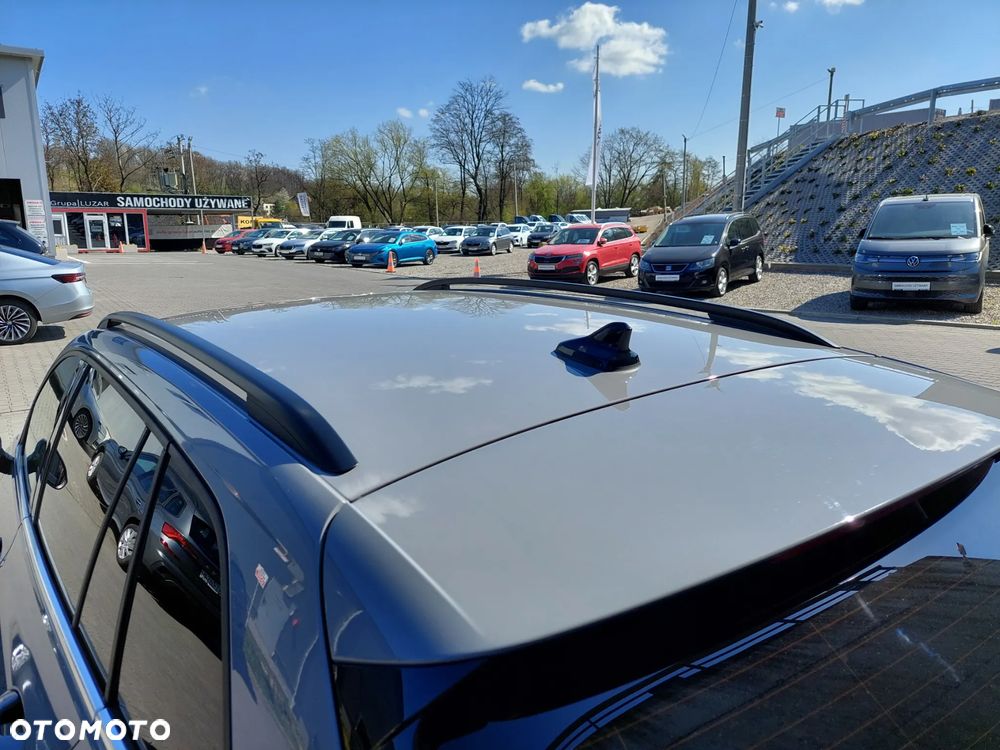 Volkswagen Golf - 10