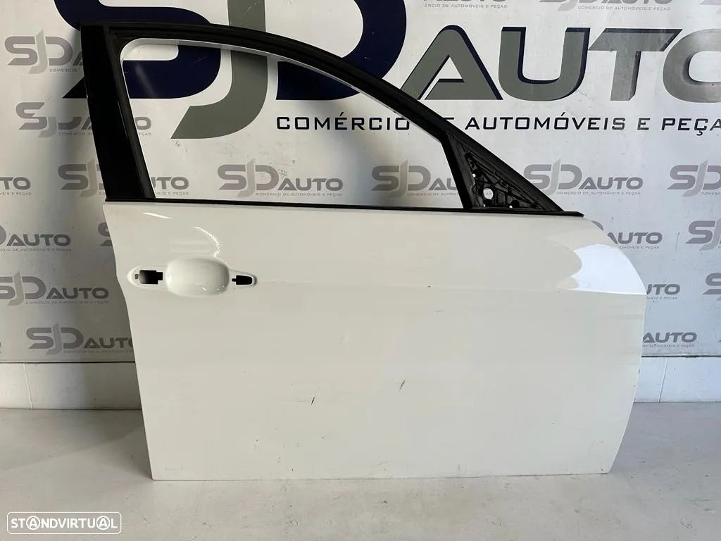 Porta Frente Direita - BMW Série 3 (E90 / E91) - 1