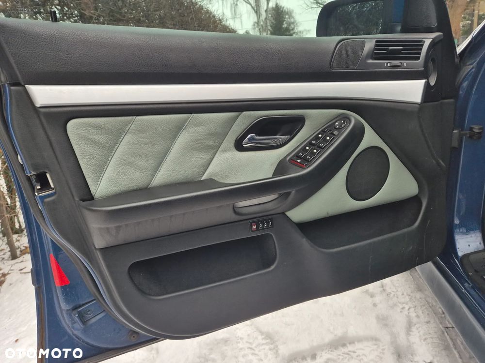 BMW 530D E39 Touring Seria 5 2002r LIFT Mpakiet Topasblau Metallic wszystkie części - 14