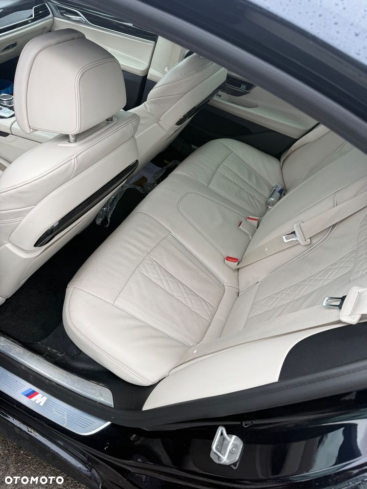 BMW Seria 7 740d xDrive - 8