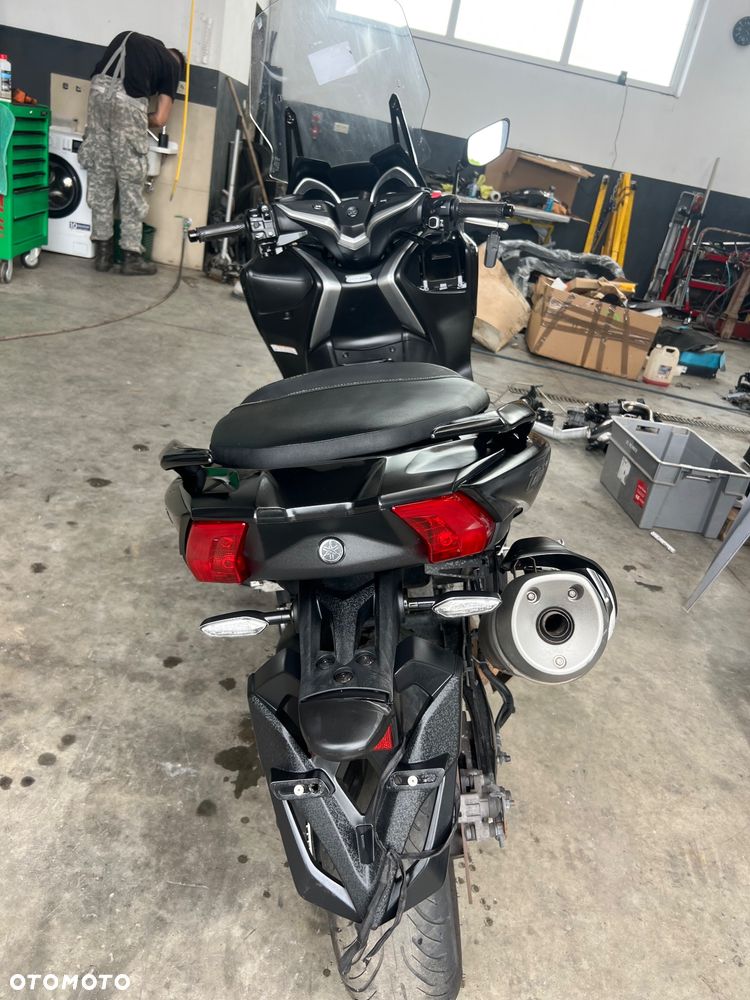 Yamaha Tmax - 2