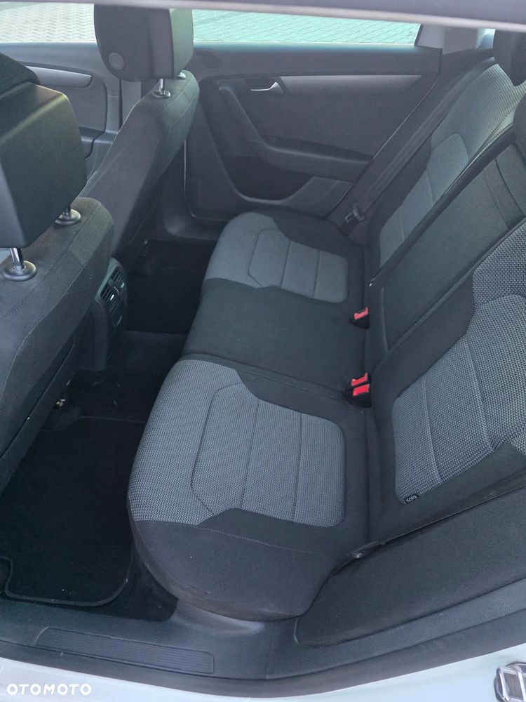 Volkswagen Passat 1.4 TSI Comfortline - 10