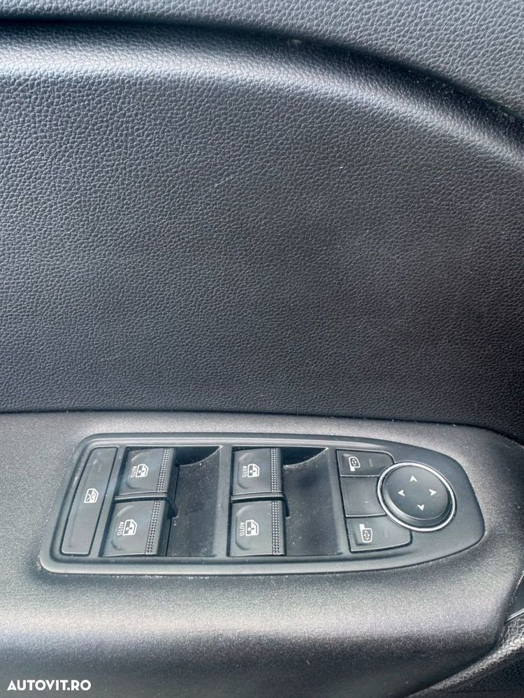 Renault Captur - 21