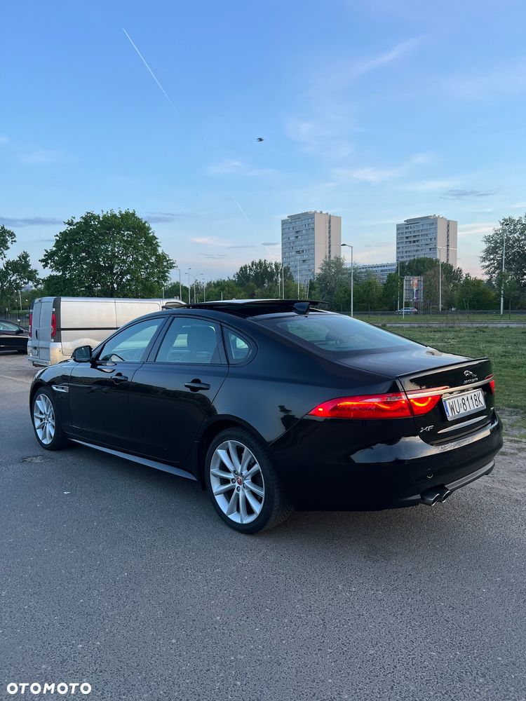 Jaguar XF 20d AWD R-Sport - 4