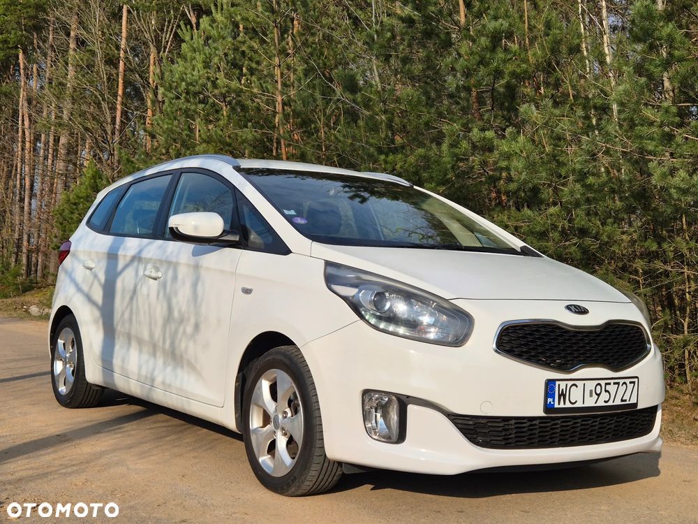Kia Carens 1.6 GDI L - 6