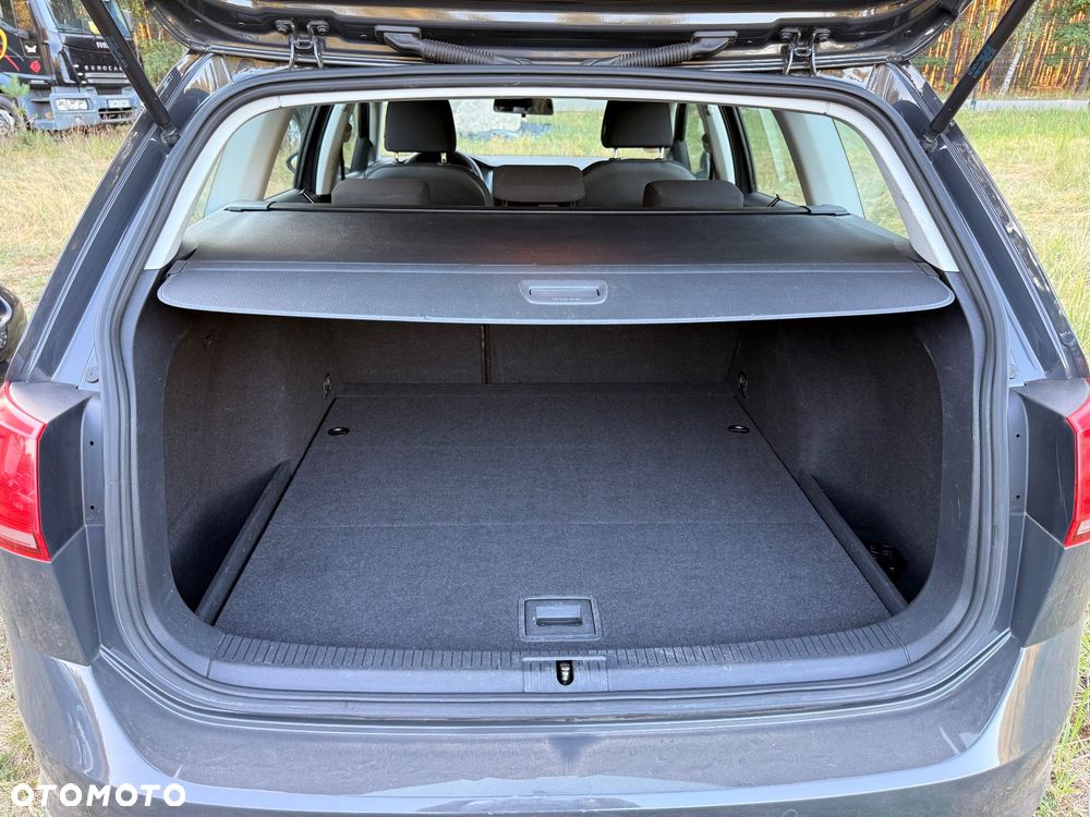 Volkswagen Golf 1.6 TDI BlueMotion Technology Trendline - 23
