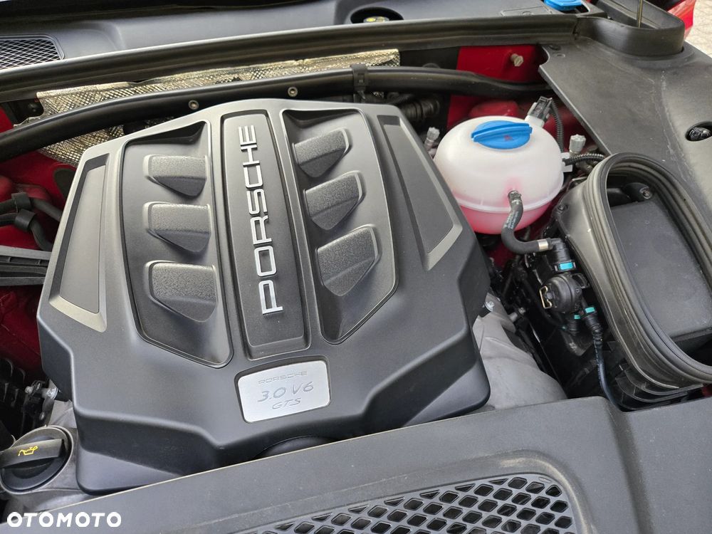 Porsche Macan GTS PDK - 33