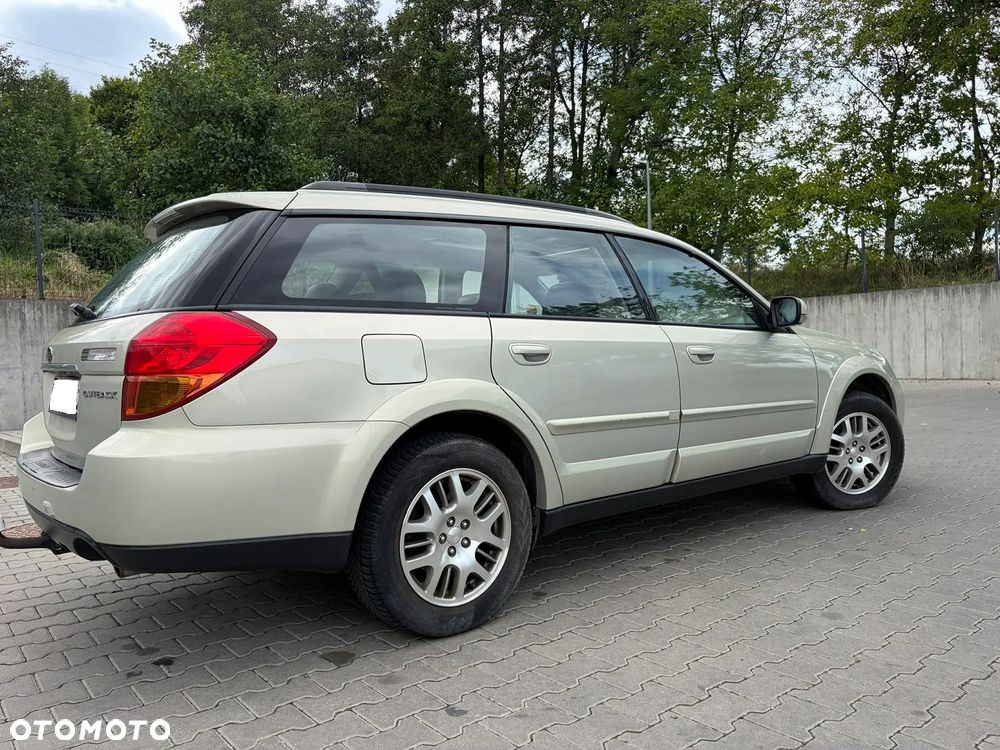 Subaru Outback - 4