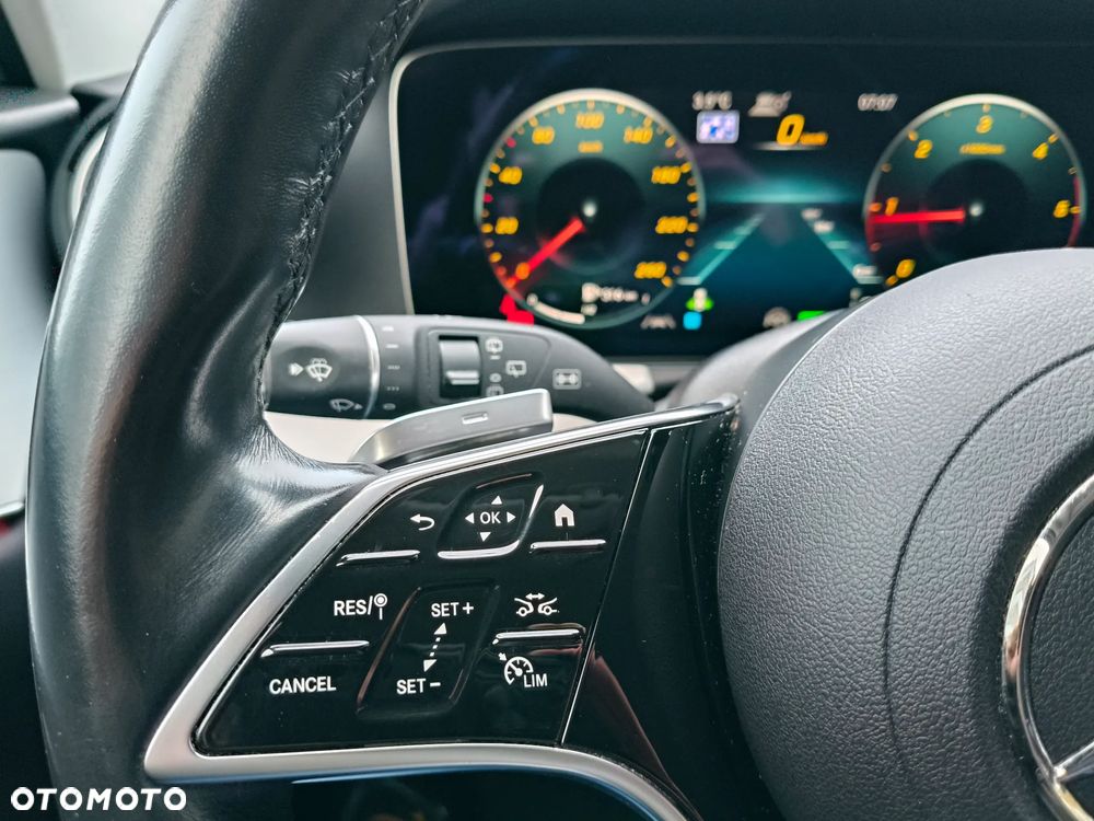 Mercedes-Benz Klasa E 220 d 4Matic 9G-TRONIC Avantgarde - 15