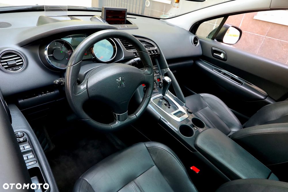 Peugeot 3008 2.0 HDi Premium+ - 32