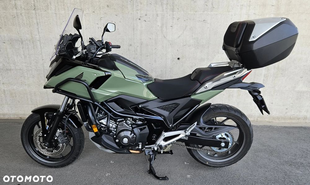 Honda NC - 12