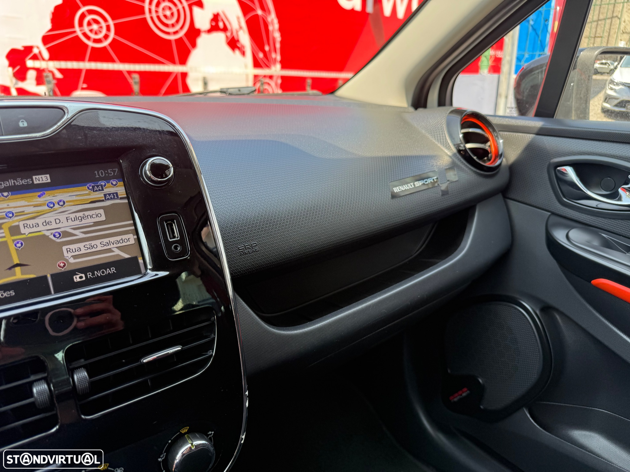 Renault Clio 1.5 dCi Dynamique S - 29