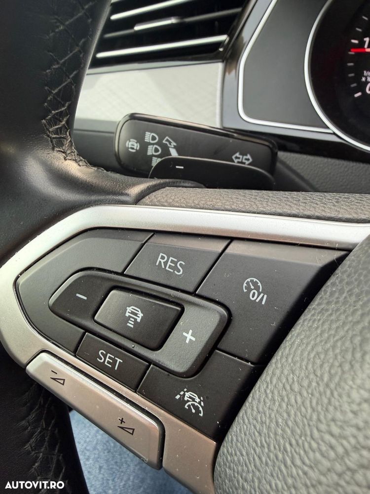 Volkswagen Passat Variant 2.0 TDI DSG Comfortline - 29