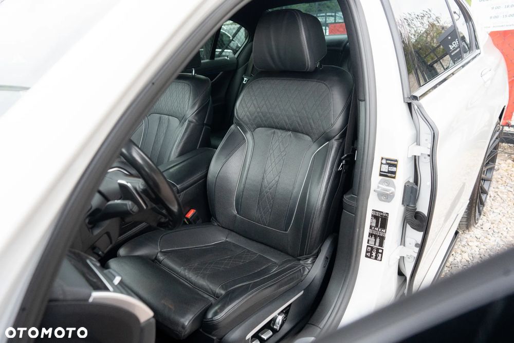 BMW Seria 7 730d xDrive - 10