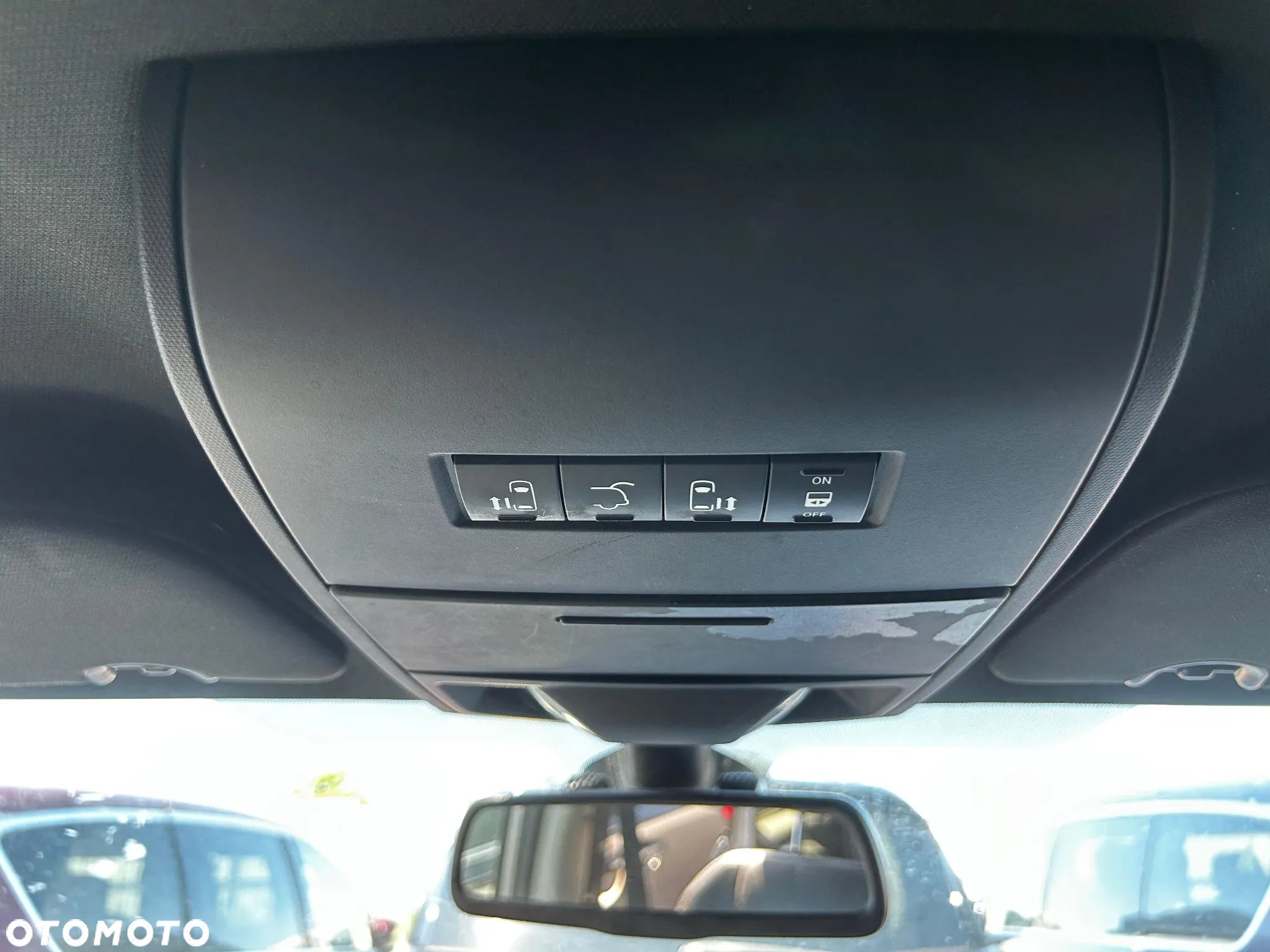 Dodge Grand Caravan - 13