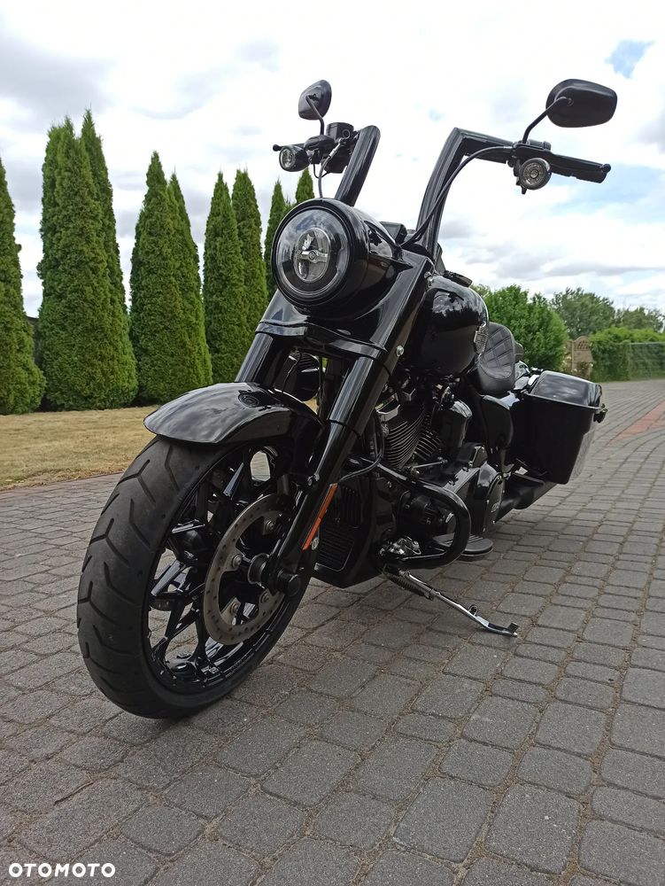 Harley-Davidson Touring Road King - 9