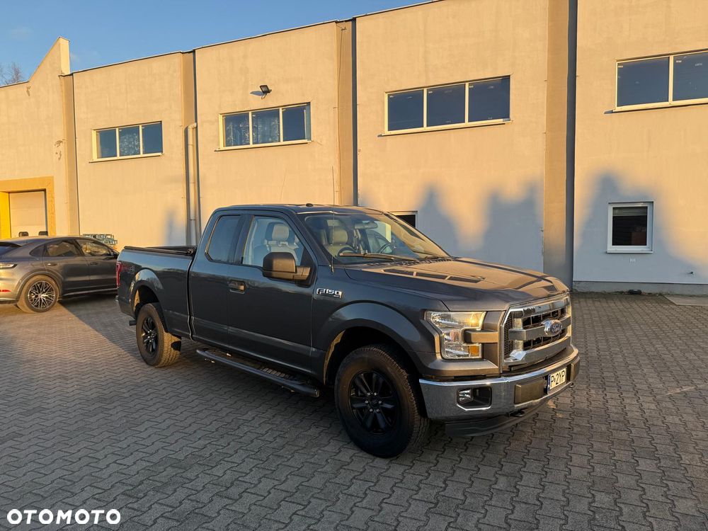 Ford F150 - 4