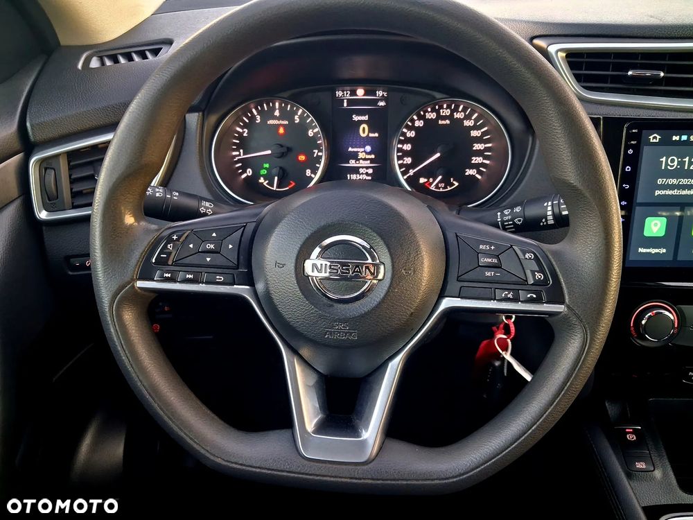 Nissan Qashqai - 24