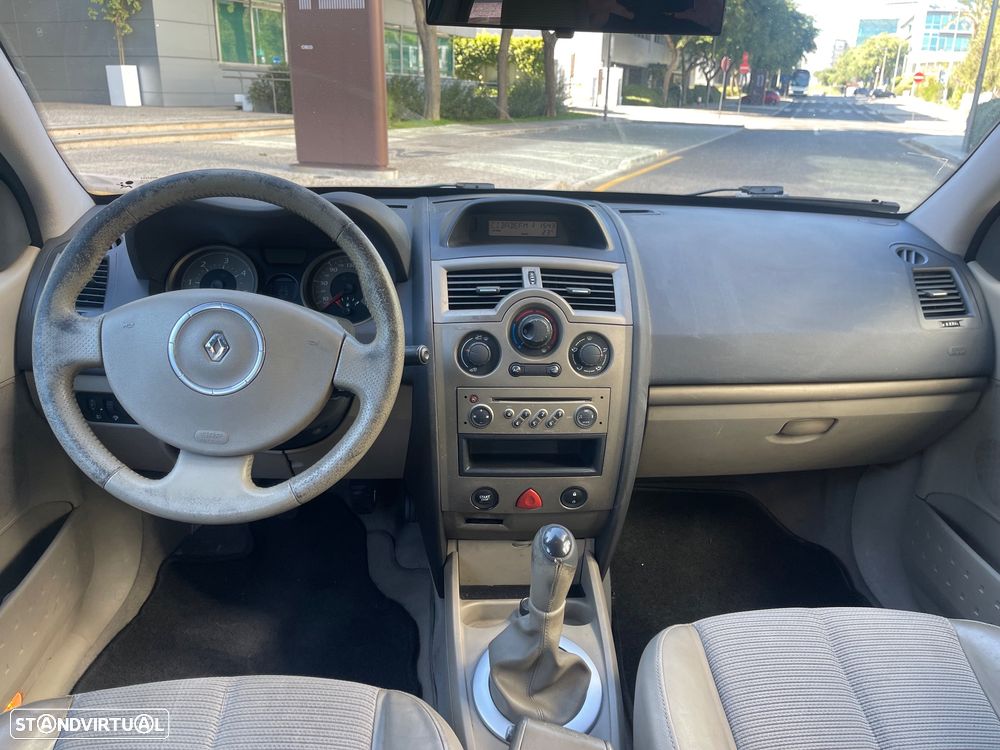 Renault Mégane Break 1.5 dCi Dynamique - 8