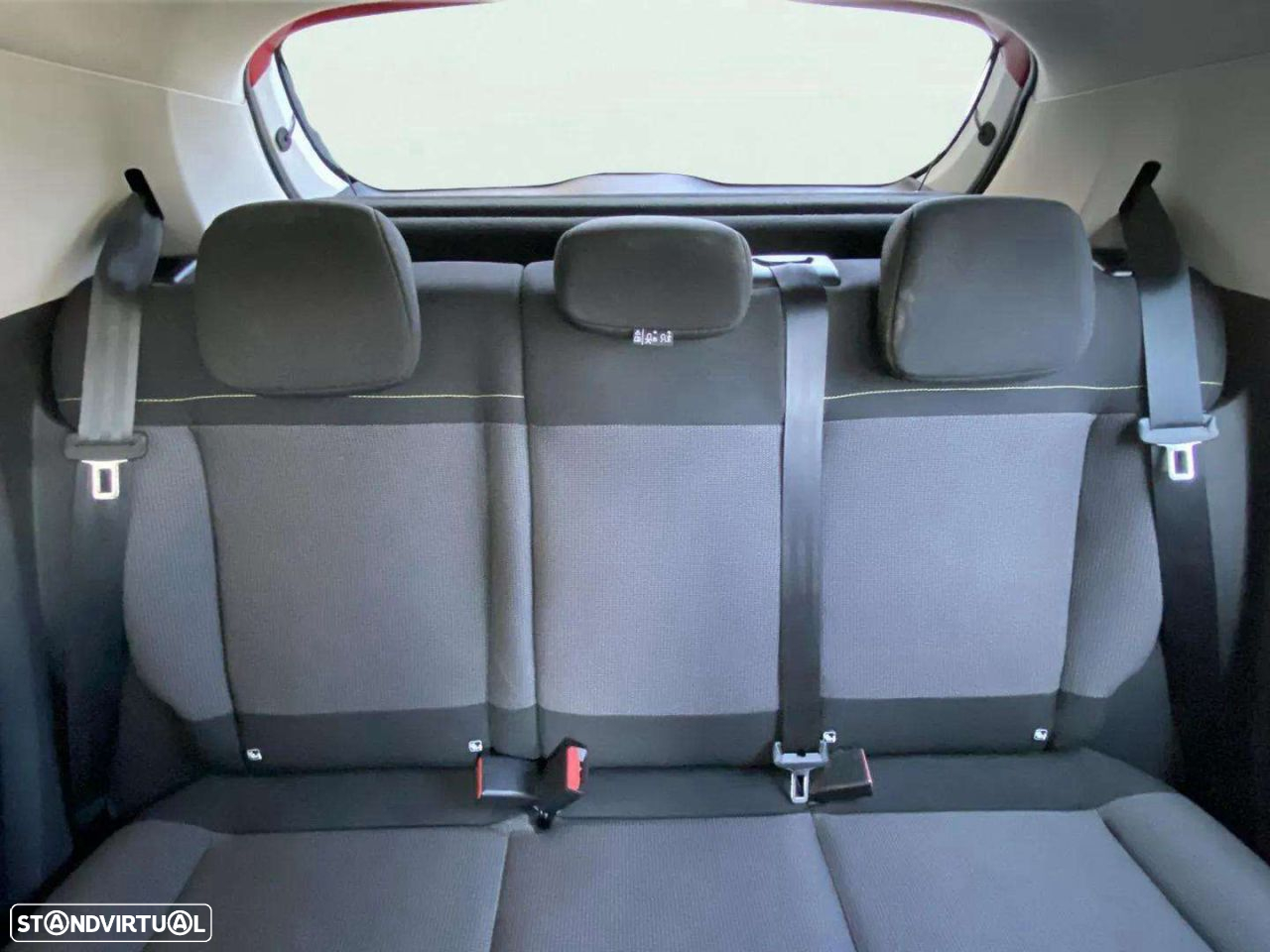 Citroën C3 1.2 PureTech Shine Pack EAT6 - 14