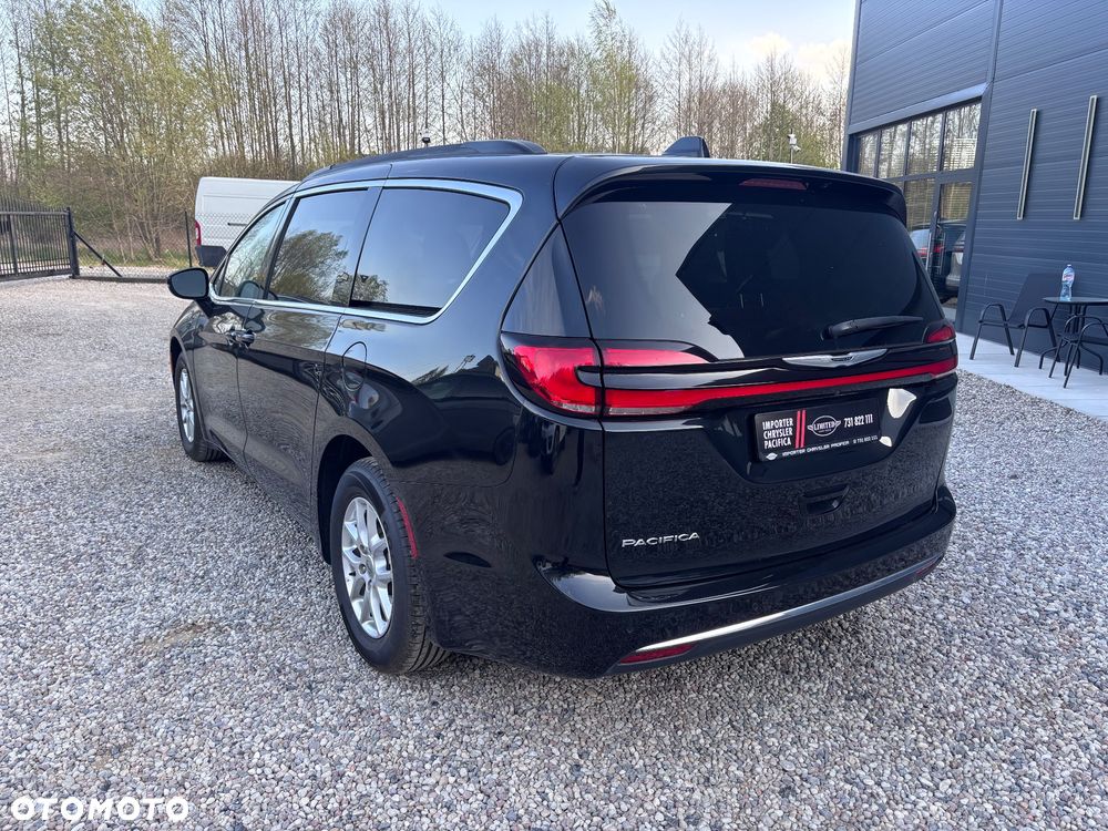 Chrysler Pacifica - 6