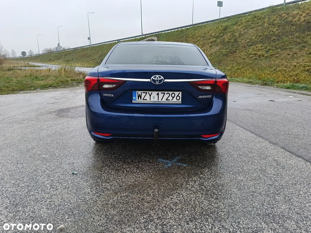 Toyota Avensis 2015 photo 4