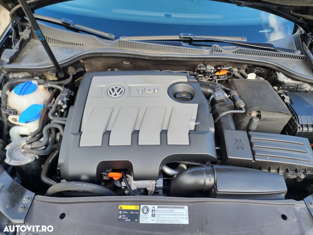 Volkswagen Golf 1.6 TDI BMT Highline - 12