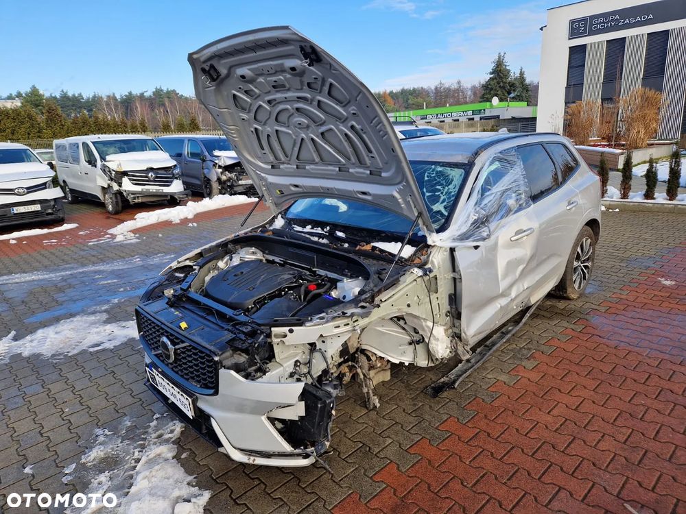 Volvo XC 60 B4 B R-Design - 17