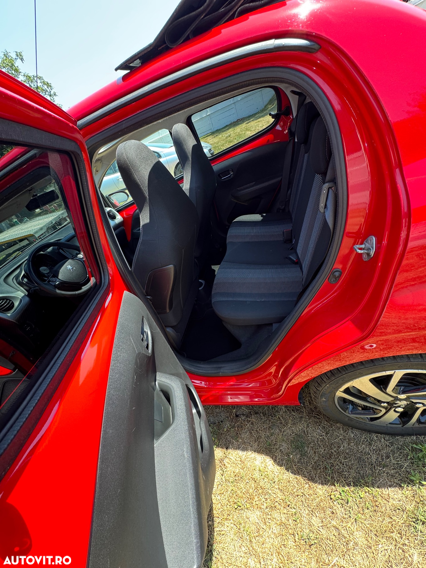 Peugeot 108 PureTech 82 Top! Allure - 13