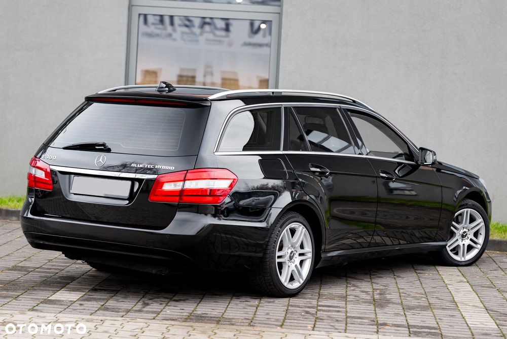 Mercedes-Benz Klasa E 300 BlueTEC HYBRID 7G-TRONIC Avantgarde - 8