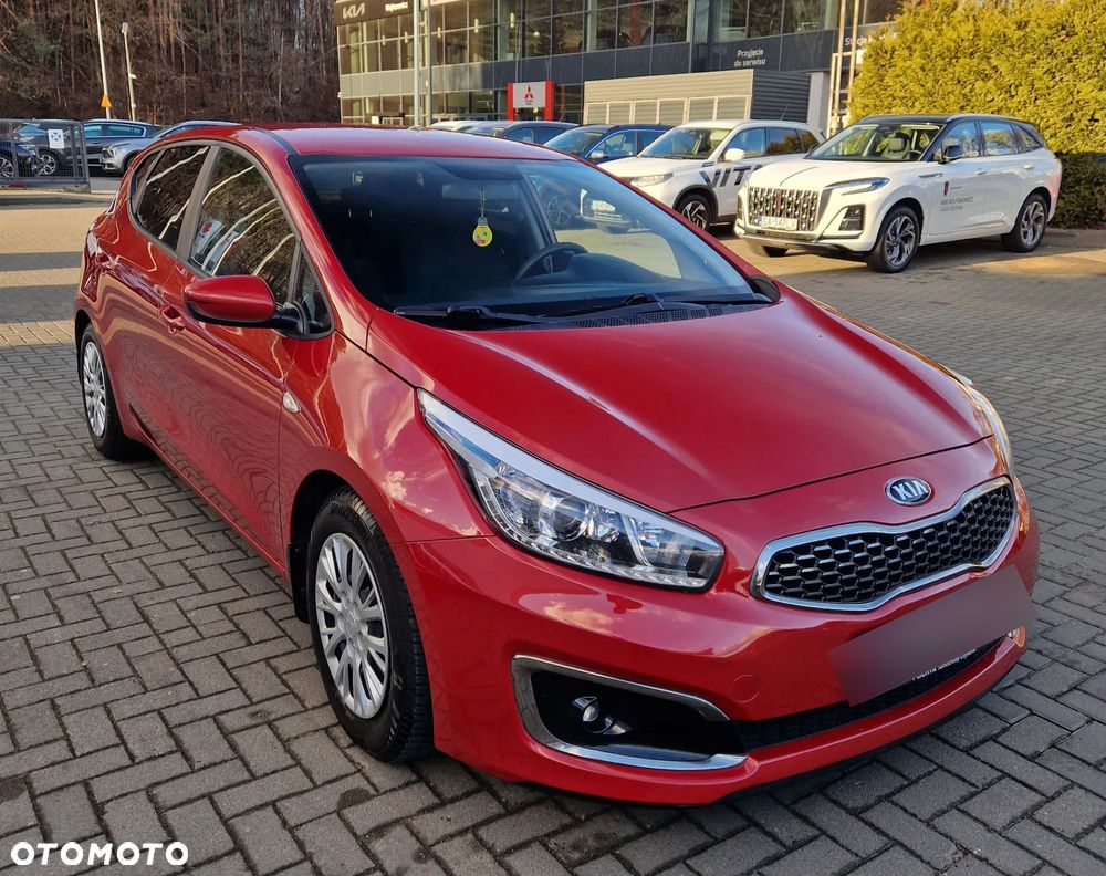 Kia Ceed 1.6 GDI M DCT - 2