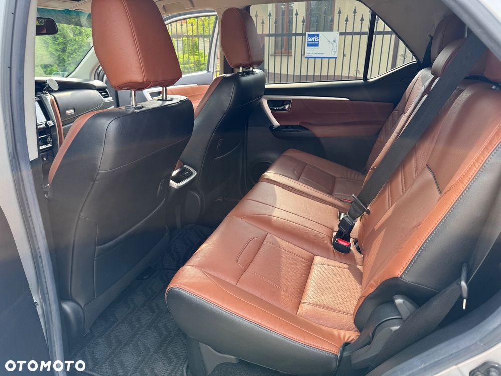 Toyota Fortuner - 23