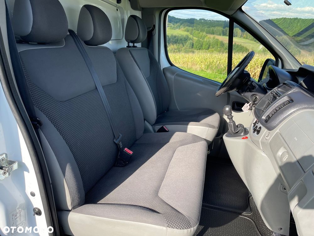 Opel Vivaro - 18