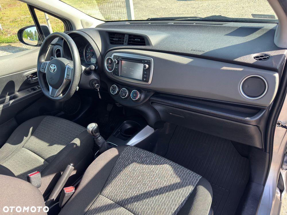 Toyota Yaris 1.4 D-4D Premium - 33