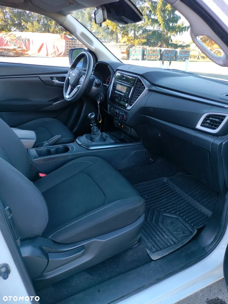 Isuzu D-Max - 20