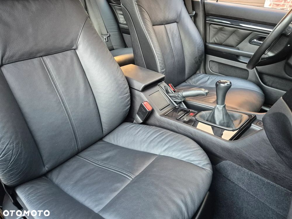 BMW Seria 5 - 25