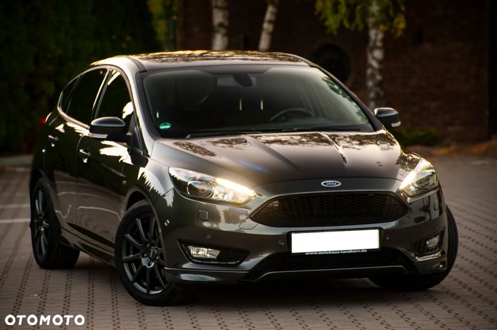 Ford Focus 1.5 EcoBoost ST-Line - 6