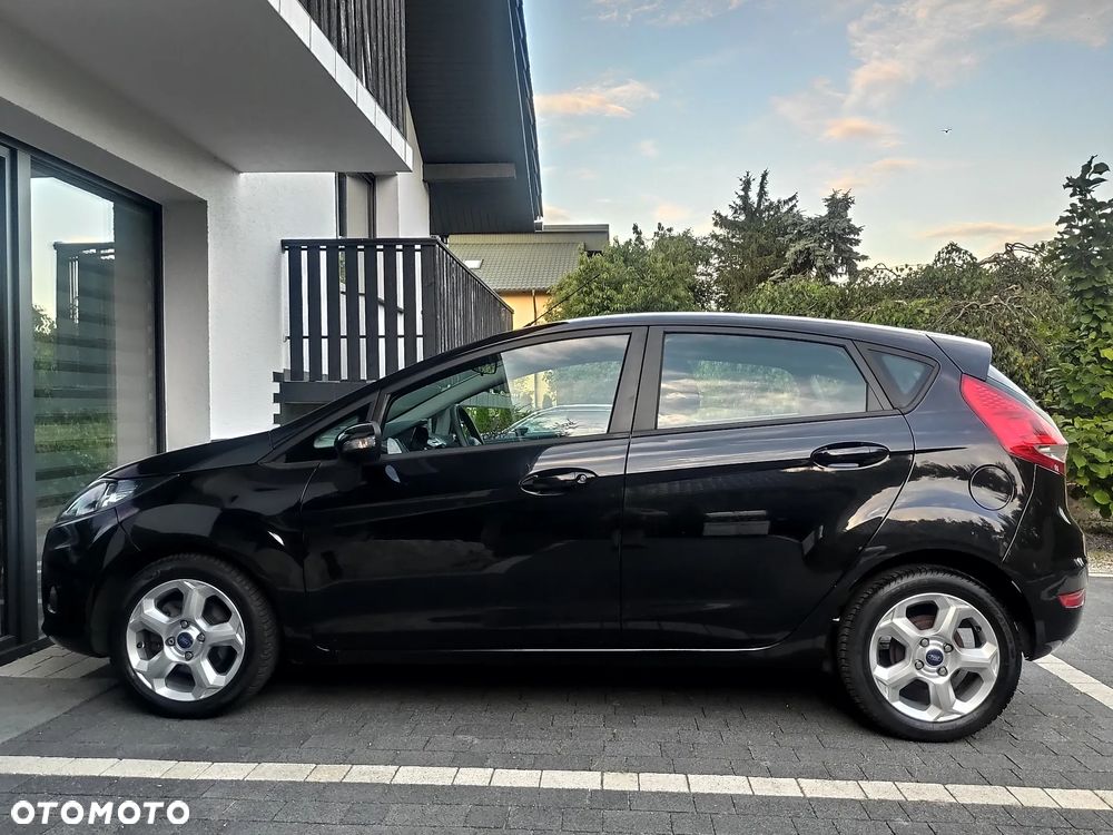 Ford Fiesta - 12
