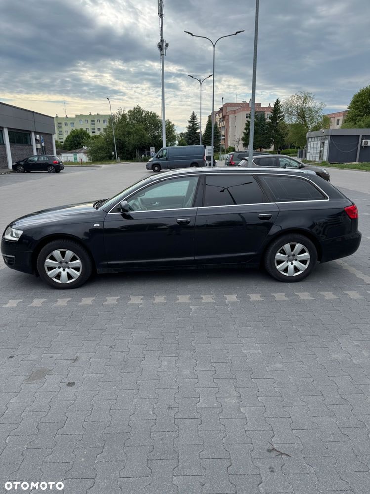 Audi A6 Avant - 1