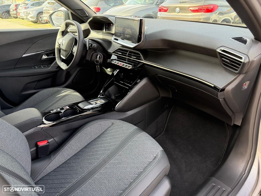 Peugeot 2008 1.2 Hybrid Allure e-DCS6 - 16
