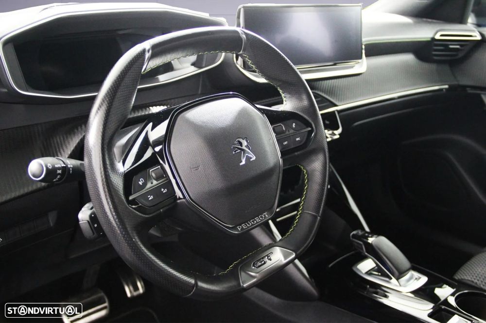 Peugeot e-2008 50 kWh GT - 6