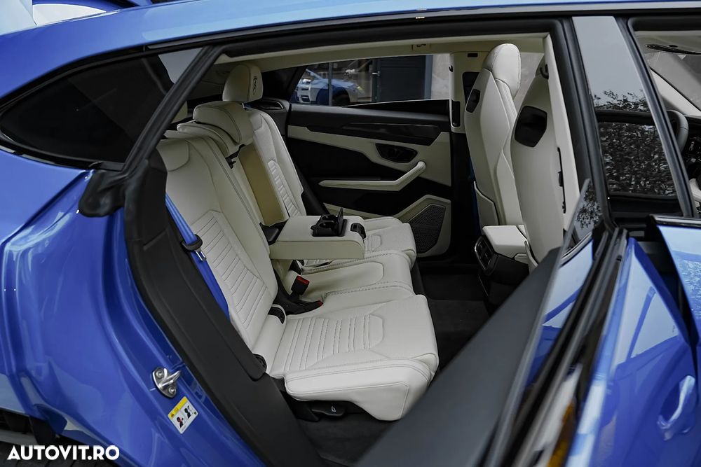 Lamborghini URUS - 21