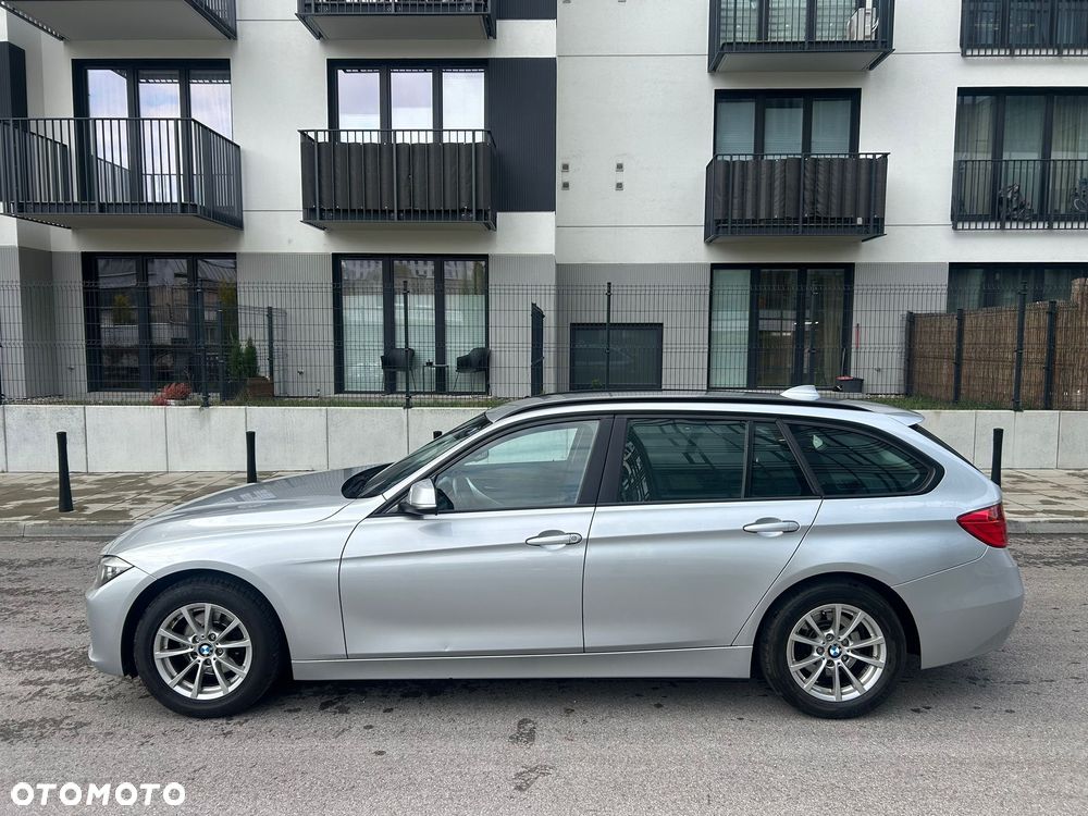 BMW Seria 3 318d Luxury Line - 3