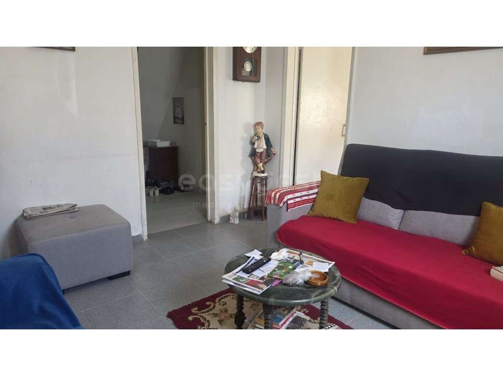 Moradia T2 em Lourinhã com terreno de 207 m² - Grande imagem: 4/29